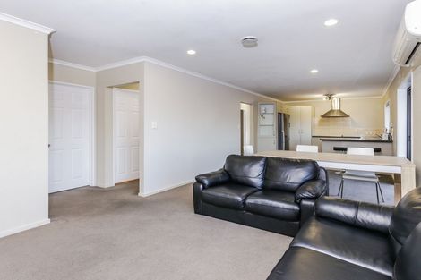 Photo of property in 20 Exotic Place, Massey, Auckland, 0614