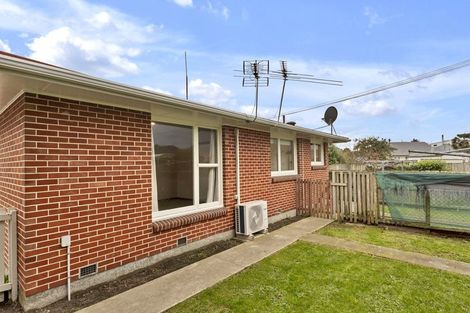 Photo of property in 2/694 Avonside Drive, Avonside, Christchurch, 8061