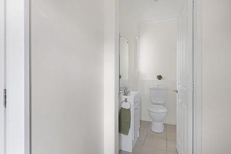Photo of property in 316a Main Road, Tawa, Wellington, 5028