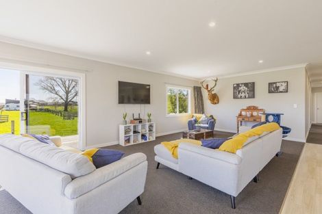 Photo of property in 403 Racecourse Road, Waipukurau, 4282