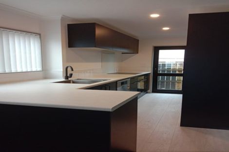 Photo of property in 19a Statesman Street, Henderson, Auckland, 0612