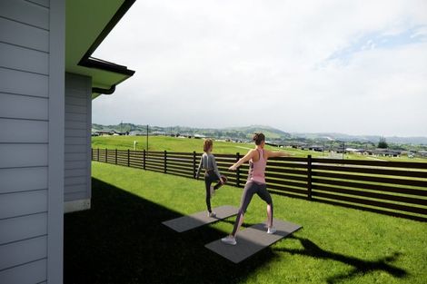 Photo of property in 12 Clendon Court, Roslyn, Palmerston North, 4414