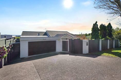 Photo of property in 150 Bleakhouse Road, Mellons Bay, Auckland, 2014