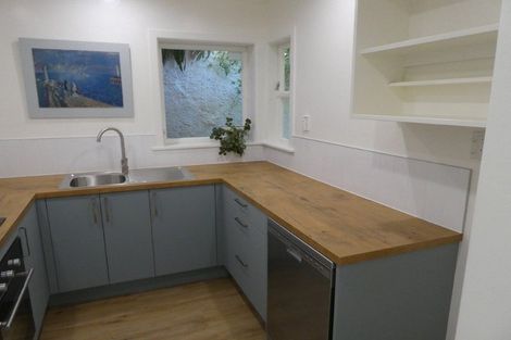 Photo of property in 29 Grove Road, Kelburn, Wellington, 6012