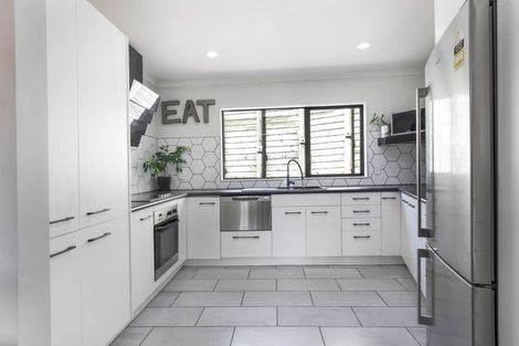 Photo of property in 20 Shackle Lane, Whitby, Porirua, 5024