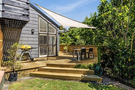 Photo of property in 2/29a Rangatira Road, Birkdale, Auckland, 0626