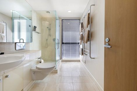 Photo of property in 11/310 Oriental Parade, Oriental Bay, Wellington, 6011