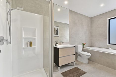 Photo of property in 4 Taikura Avenue, Red Beach, 0932