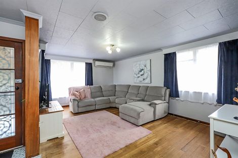 Photo of property in 902 Grove Road, Mayfair, Hastings, 4122