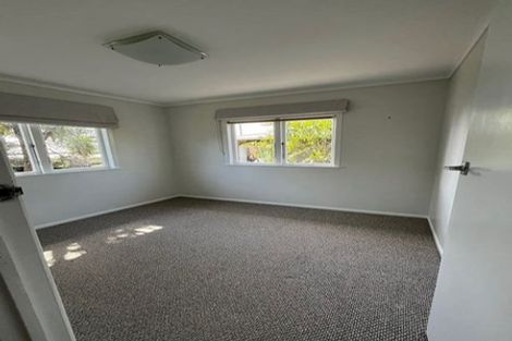 Photo of property in 1/24 Lancaster Road, Beach Haven, Auckland, 0626