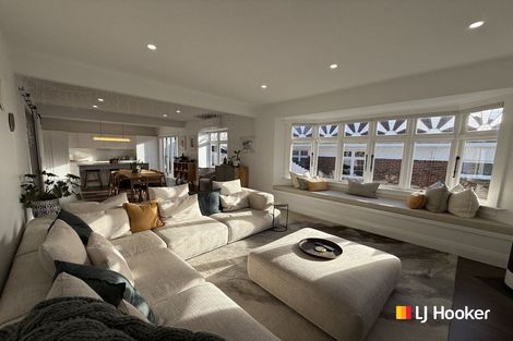 Photo of property in 104 Forbury Road, Saint Clair, Dunedin, 9012