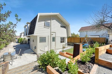 Photo of property in 2/167 Tahunanui Drive, Tahunanui, Nelson, 7011