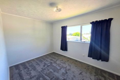 Photo of property in 55 Waverley Street, Waipawa, 4210