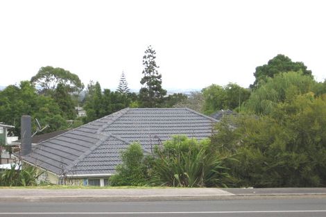 Photo of property in 1/410 Glenfield Road, Glenfield, Auckland, 0629