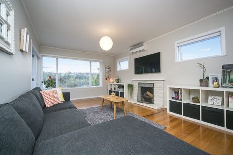 Photo of property in 70 Stottholm Road, Titirangi, Auckland, 0604