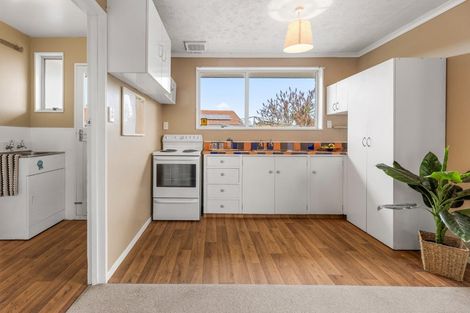 Photo of property in 2/8 Wanstead Place, Woolston, Christchurch, 8062