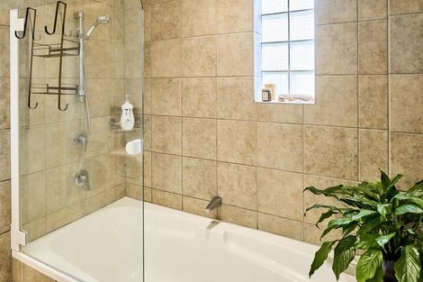 Photo of property in 10/37u Majoribanks Street, Mount Victoria, Wellington, 6011
