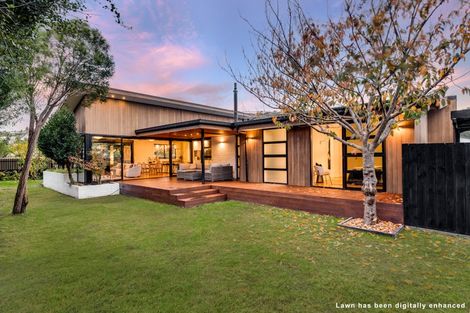 Photo of property in 25 Landsdowne Terrace, Cashmere, Christchurch, 8022