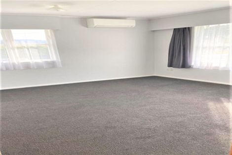 Photo of property in 11 Glen Alice Grove, Naenae, Lower Hutt, 5011
