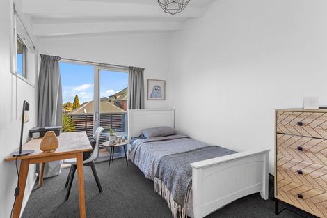Photo of property in 2/23 Blighs Road, Strowan, Christchurch, 8052