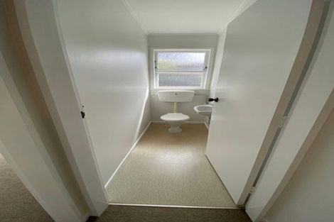 Photo of property in 1 Flint Way, Northland, Wellington, 6012