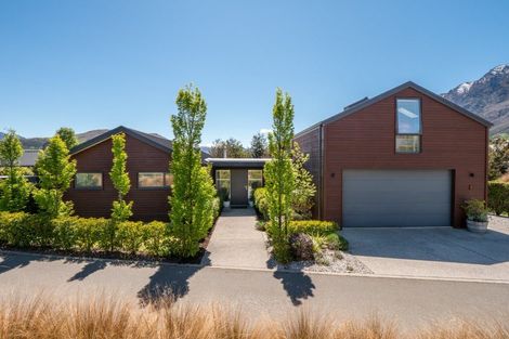 Photo of property in 2 Aberdare Court, Jacks Point, Queenstown, 9371