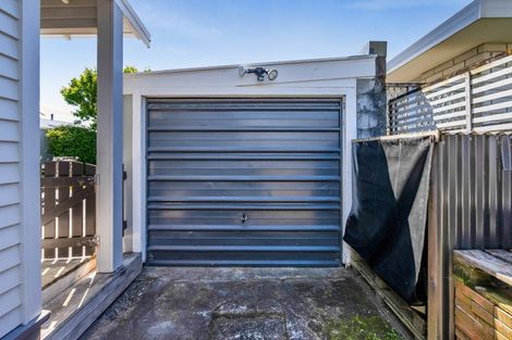 Photo of property in 86 Tukapa Street, Westown, New Plymouth, 4310