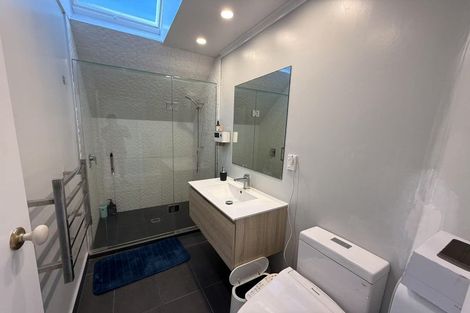 Photo of property in 71 Sylvan Avenue, Northcote, Auckland, 0627