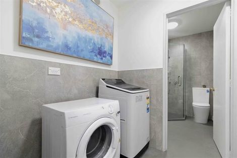 Photo of property in 39/37 Hallenstein Street, Queenstown, 9300