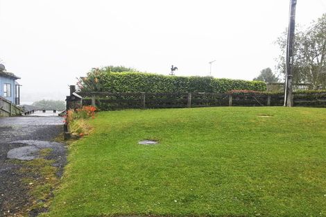 Photo of property in 35 Moffat Road, Red Beach, 0932