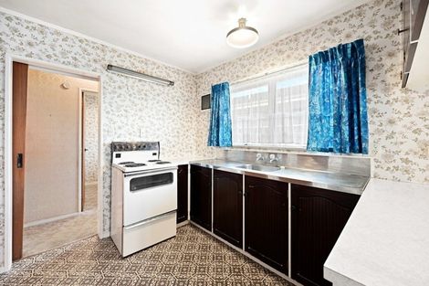 Photo of property in 1 Hilton Road, St Andrews, Hamilton, 3200