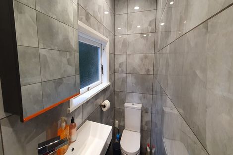 Photo of property in 70 Chamberlain Road, Karori, Wellington, 6012