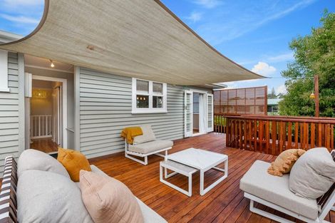 Photo of property in 242 Henderson Valley Road, Henderson, Auckland, 0612