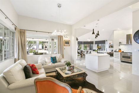 Photo of property in 54 Pinetone Road, Kumeu, 0892