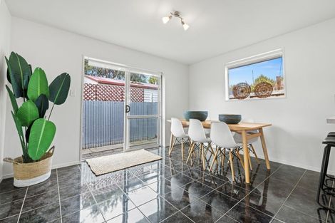 Photo of property in 130 Birdwood Avenue, Beckenham, Christchurch, 8023