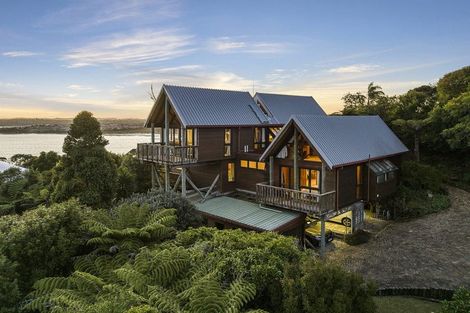 Photo of property in 36 Mayall Avenue, Beach Haven, Auckland, 0626