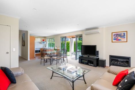 Photo of property in 7 Meadowbrook Place, Wanaka, 9305