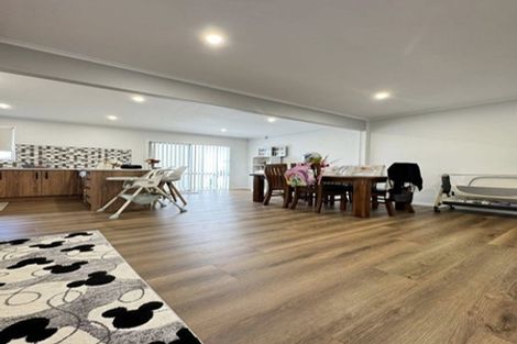 Photo of property in 31 Hill Crescent, Papakura, 2110