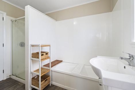 Photo of property in 11 Pembroke Street, Highbury, Palmerston North, 4412