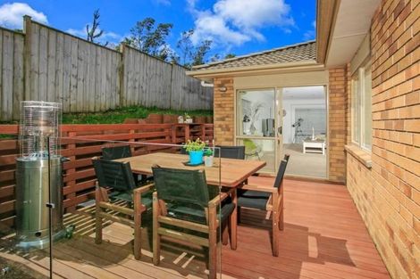Photo of property in 55 Helleur Road, Massey, Auckland, 0614