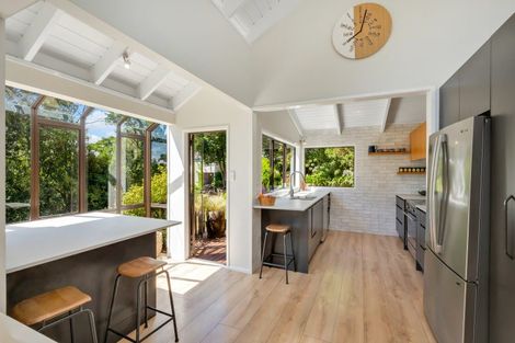 Photo of property in 190 Sandspit Road, Shelly Park, Auckland, 2014
