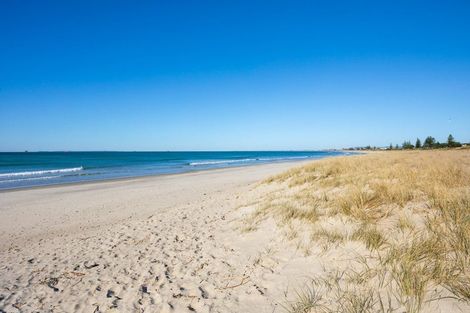 Photo of property in 65 Golf Road, Mount Maunganui, 3116