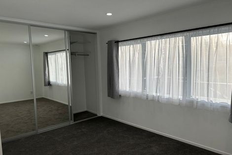 Photo of property in 4/18 Bevyn Street, Castor Bay, Auckland, 0620