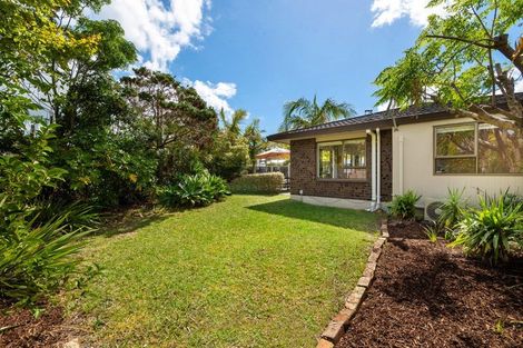 Photo of property in 23b Thorburn Avenue, Red Beach, 0932