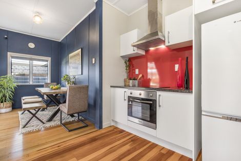 Photo of property in 96 Harris Street, Pukekohe, 2120