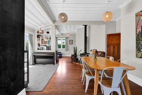 Photo of property in 192 Tukapa Street, Westown, New Plymouth, 4310