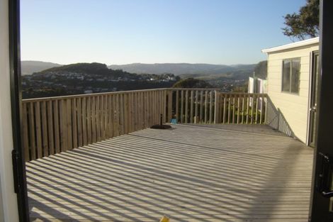 Photo of property in 3 Makora Grove, Paremata, Porirua, 5024