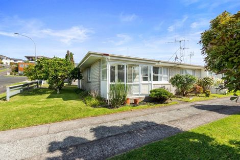 Photo of property in 1/4 Linklater Avenue, Bellevue, Tauranga, 3110