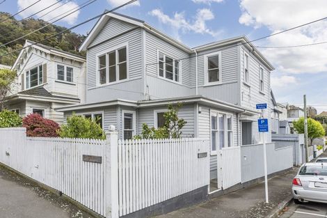 Photo of property in 10 Park Street, Thorndon, Wellington, 6011