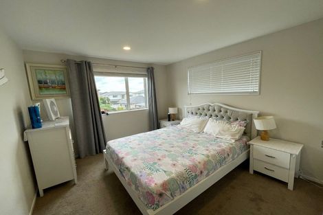 Photo of property in 3 Carrickdawson Drive, Flat Bush, Auckland, 2019